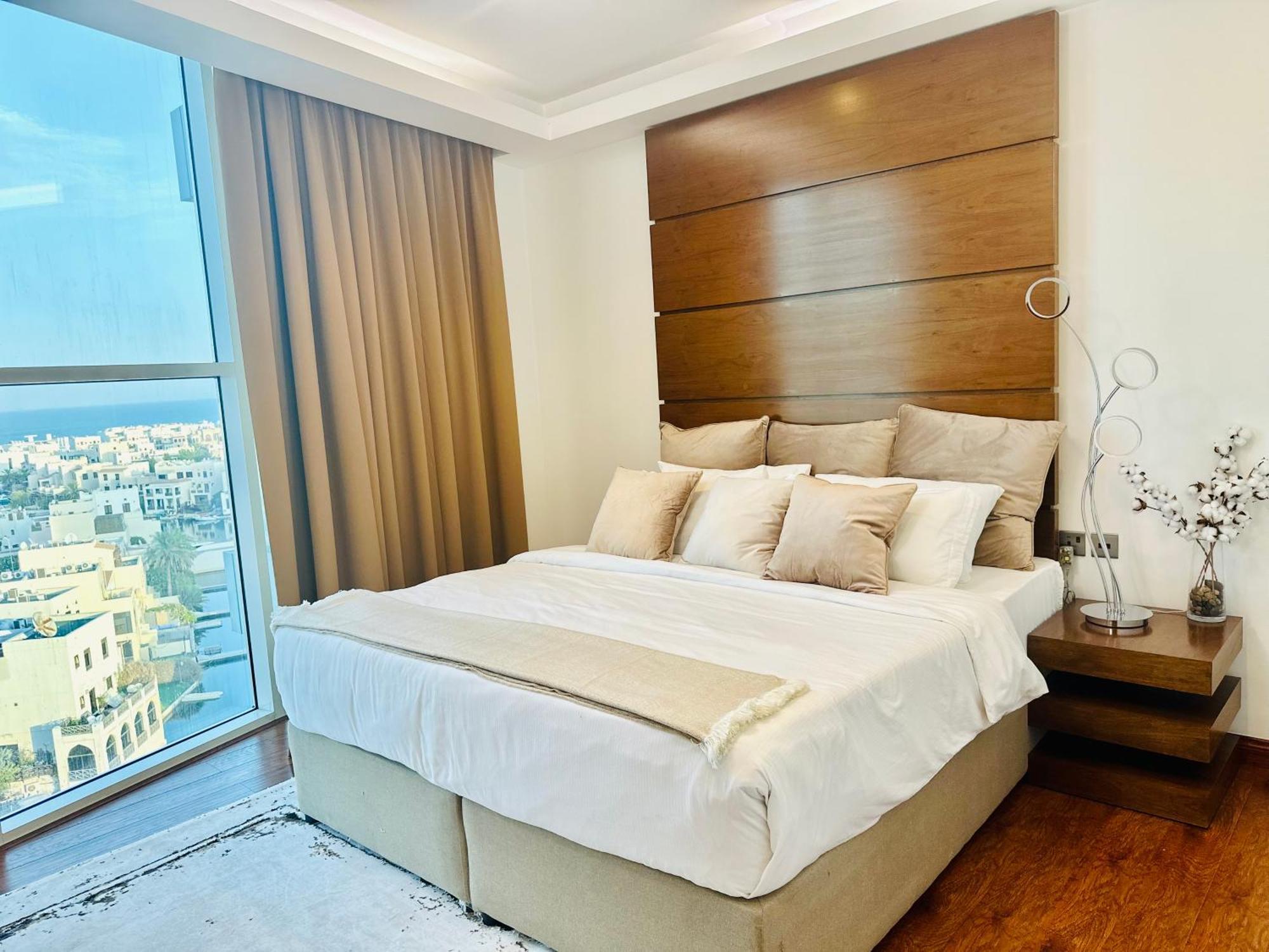 Saxophone Suites Muharraq Eksteriør bilde