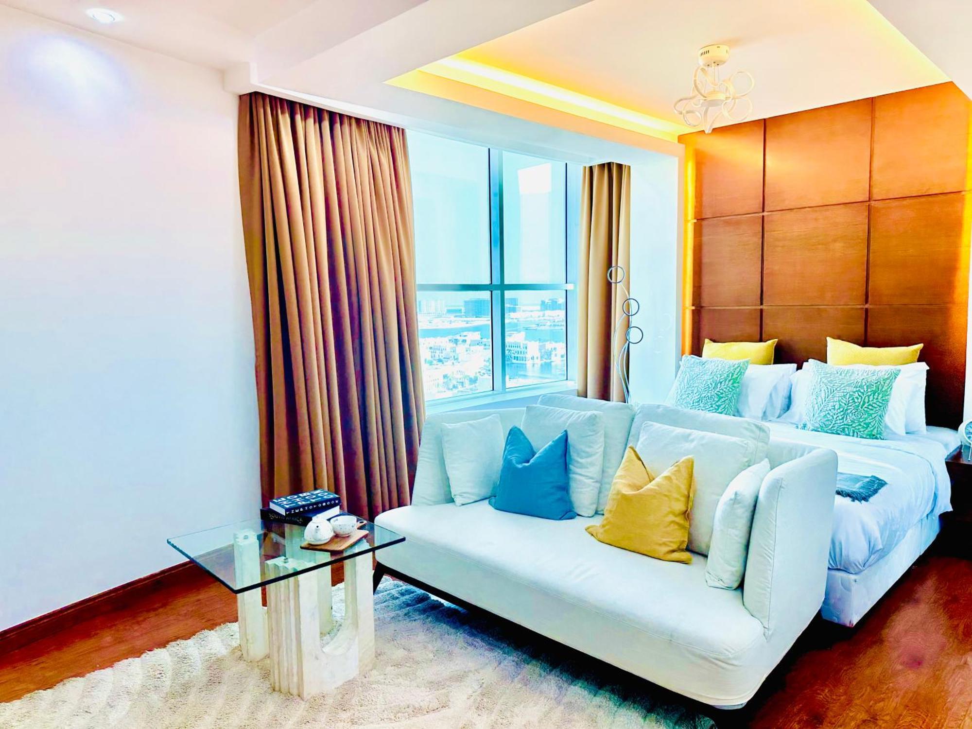 Saxophone Suites Muharraq Eksteriør bilde