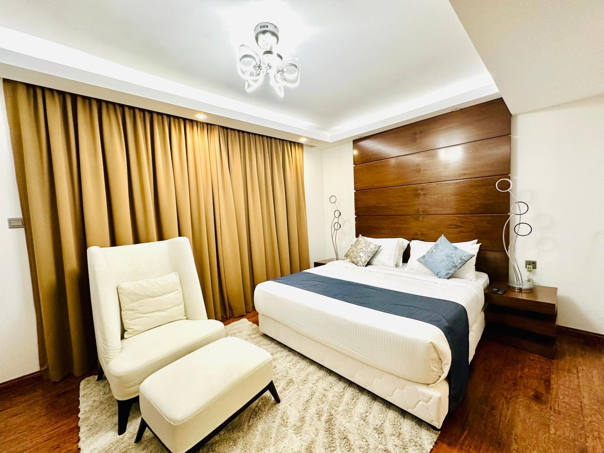 Saxophone Suites Muharraq Eksteriør bilde